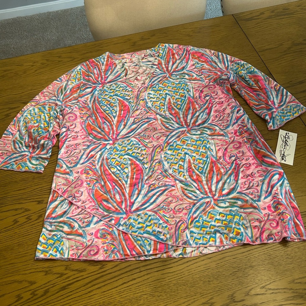 Lulu B top size large, NWT